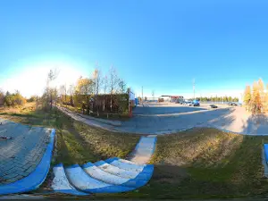 Pamyatnik Komaru