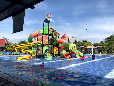 សួនទឹក សុភមង្គល - Sopheak Mongkol Water Park
