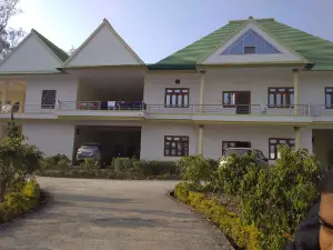 Baba Kinaram Ashram Mailani