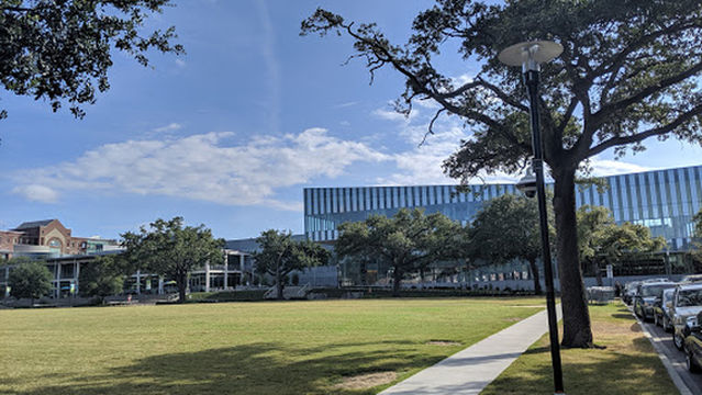 Berger Family Lawn (formerly LBC Quad)