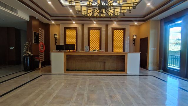 Luochuan Xiangsi Lake Scenic Area