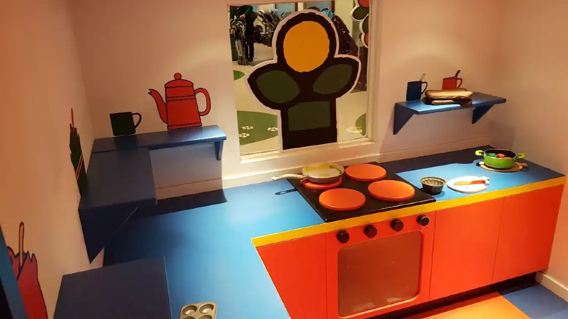 迪克·布魯納故居附近的飯店