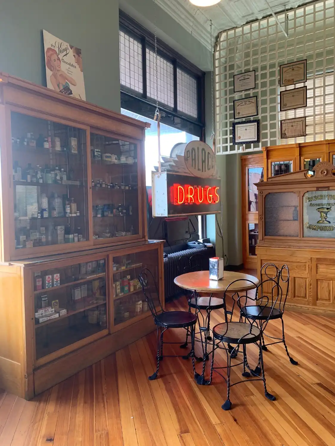 Hotel dekat Fort Smith Museum of History