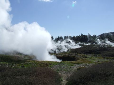 紐西蘭陶波月球環形山+懷·歐·塔普地熱仙境行程可調