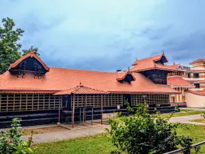 Paramekkavu Bhagavathi Temple Thrissur