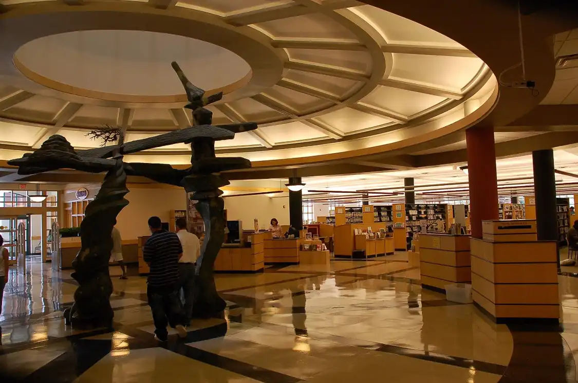Hotels near Greensboro Public Library - Central Library