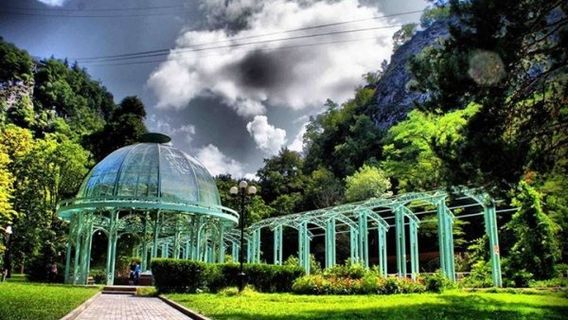 Borjomi Central Park