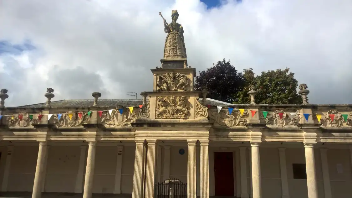 Barnstaple Heritage Centre附近的飯店