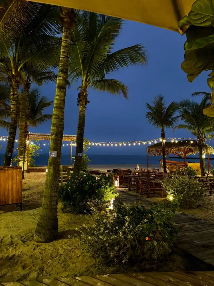 Hotels near Bai Chay Beach