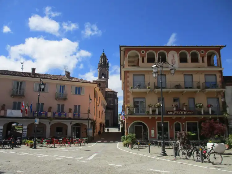 Hotel in zona Comune di Monforte d'Alba