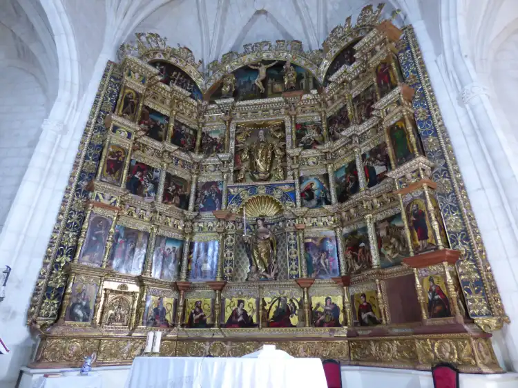 Hotels in Olivares de Duero