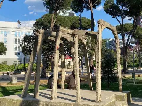 Hotels near Checkpoint