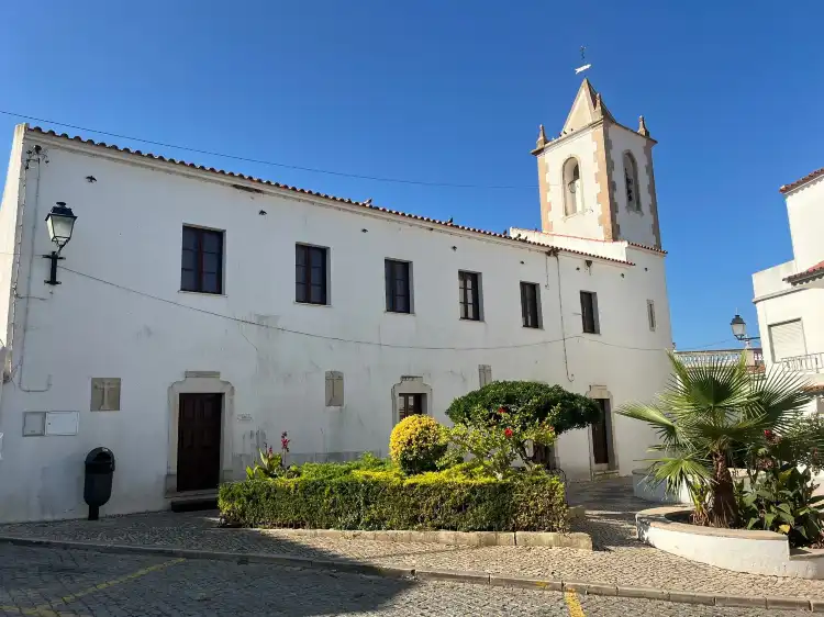 Hotel di Paderne