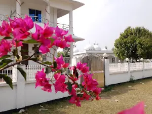 Rajbari Boro Mosque