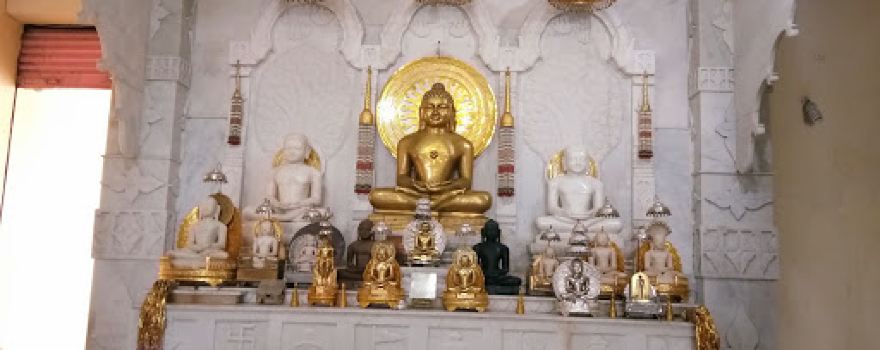 Chandraprabhu digambar jain mandir