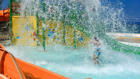 Chatan Park Swimming Pool