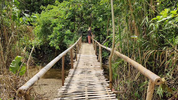 New Nong Khiaw Cave