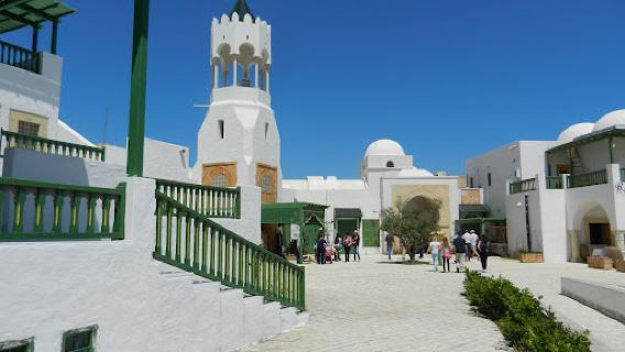 ميناء حلق الوادي