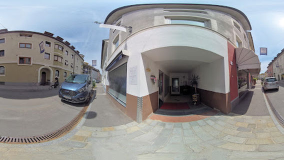 Melanie Vital & Beauty