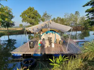 ฟาร์มลุงหน่อง สวนน้ำ จุดกางเต็นท์โคราช Lung Nong Farm
