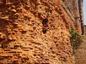 SURATGANJ FORT