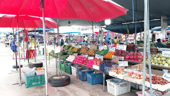 Bang Nok Khwaek Market