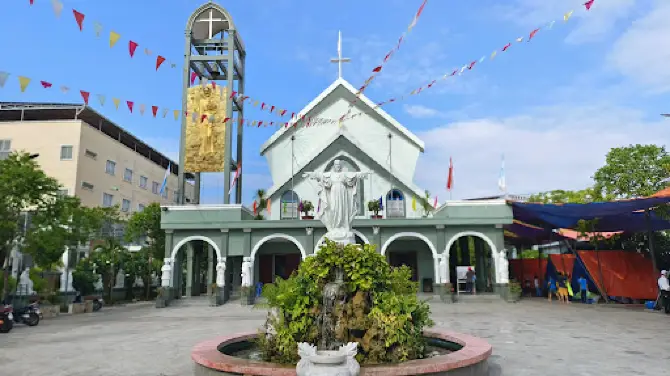 Nhà Thờ Giáo Xứ Thánh Gia