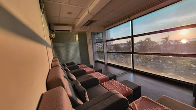 Aroma Mughni Reflexology