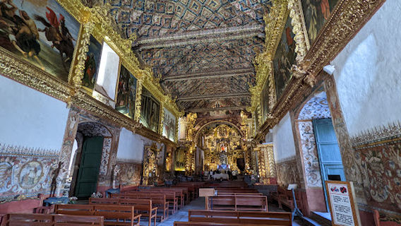 Plaza de Armas Andahuaylillas