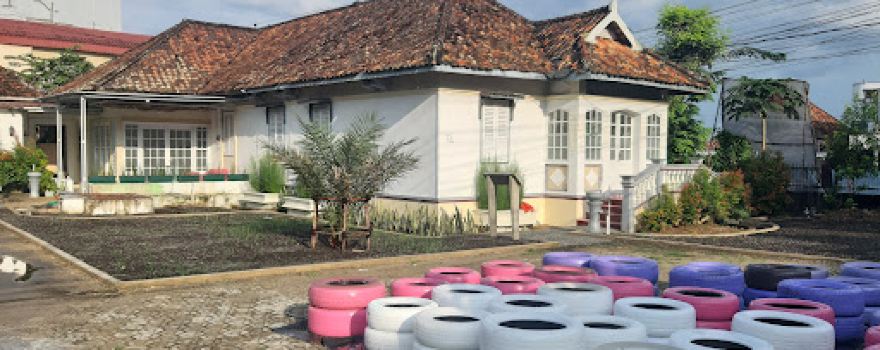 RUANG MELATI Galeri Seni & Ruang Kreatif