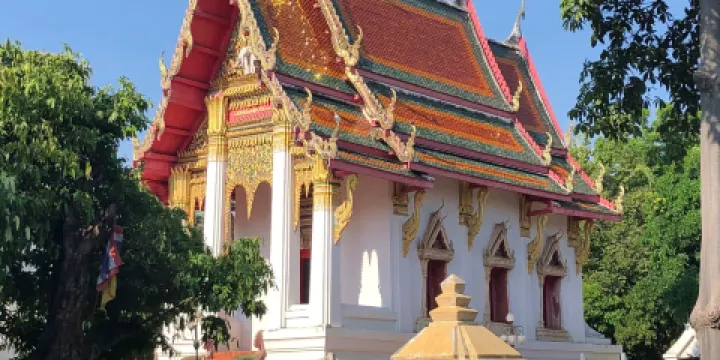 Wat Thung Sri Muang