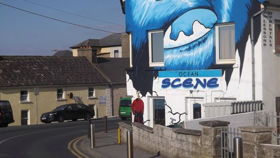 Ollie's Lahinch Surf Centre Surf School