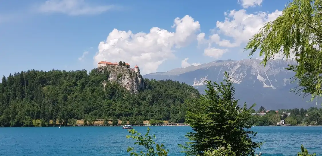 Hotels in der Nähe von PUB BLED TROHA
