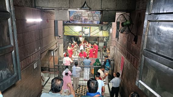 Shri Mankameshwar Temple, Agra