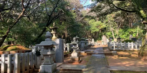 鍋島家春日御墓所
