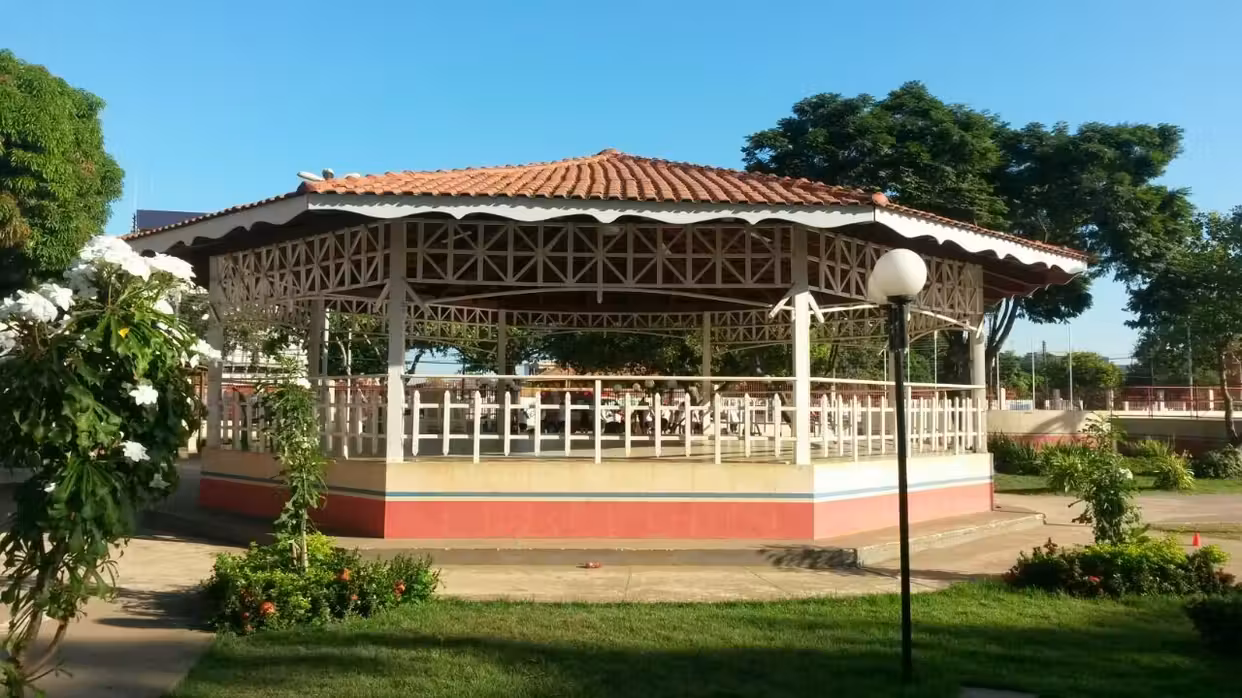 Vuelos ${{cityDName}} Altamira