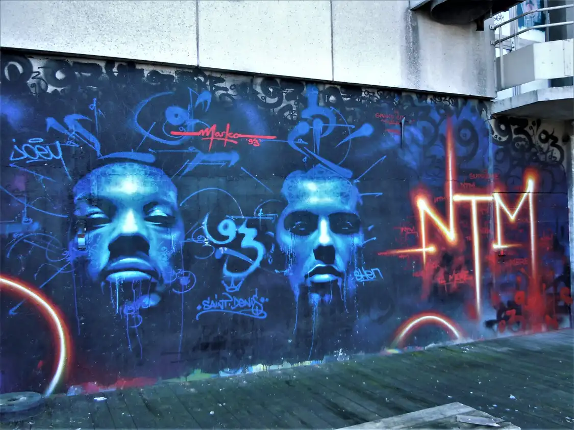 Hôtels à proximité de : Fresque NTM