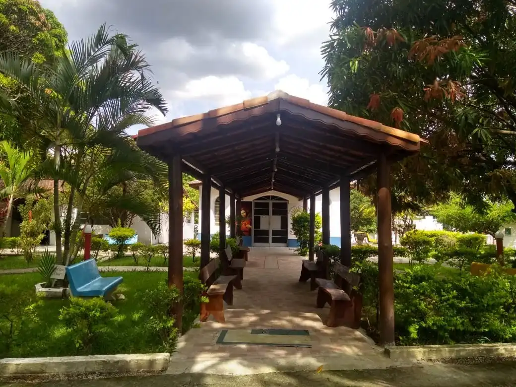 Hotels near Comunidade Anuncia-Me