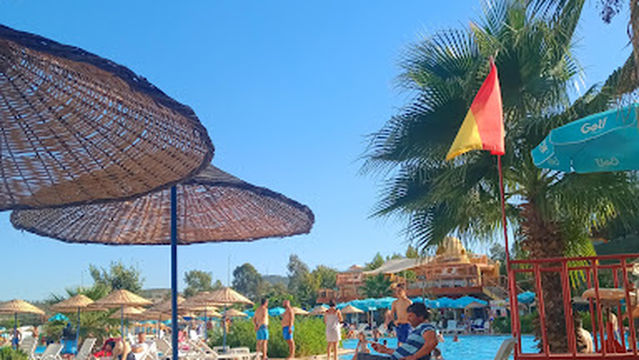 Aqua Yaşam Uzundere Yüzme Havuzu