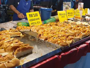 Pasar Malam Simpang Empat