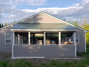 Katahdin's Shadow Lodge