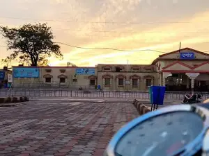Railway Station Square