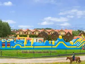 NAJWIĘKSZY W POLSCE DMUCHANY PARK ROZRYWKI