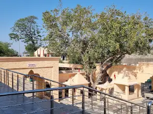 Kedareshwar Mandir ,Prakasha