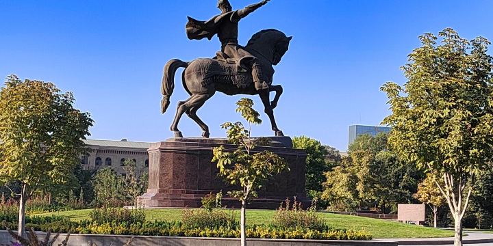 埃米帖木兒廣場