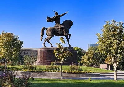 Amir-Timur-Platz