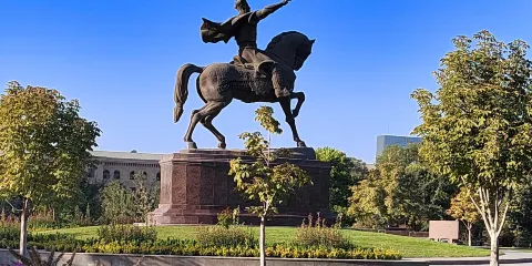 埃米帖木兒廣場