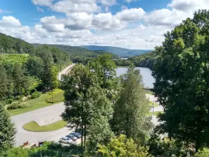 World Famous Horseshoe Curve
