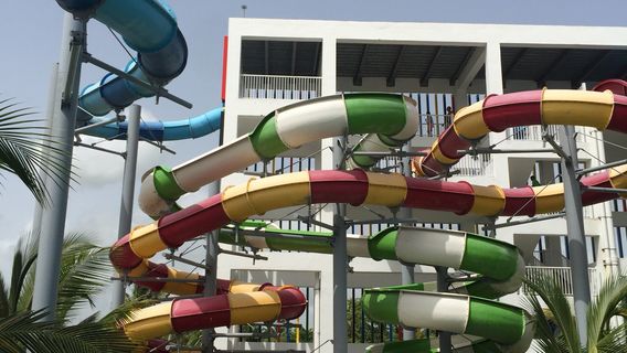 Splash Water Park