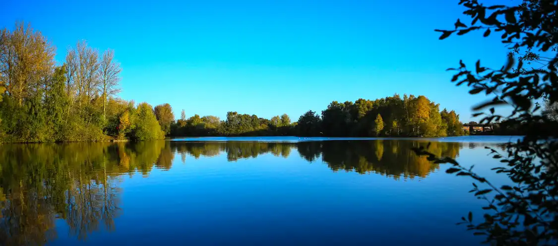 Hotels near Balderton Lake